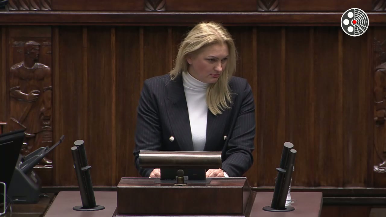 Agnieszka Górska pyta premiera o kwestionowanie prezydentury Dudy