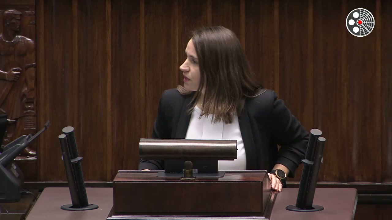 Agnieszka Pomaska: Koniec upokarzania rodzin korzystających z in vitro