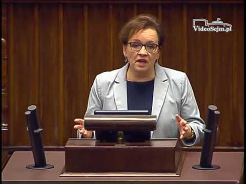Anna Zalewska broni ustawy o finansowaniu oświaty