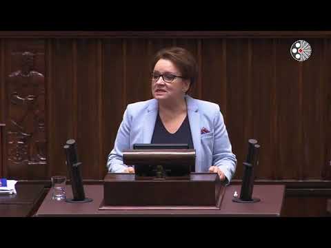 Anna Zalewska o edukacji włączającej i wyjaśnieniach ws. samochodu