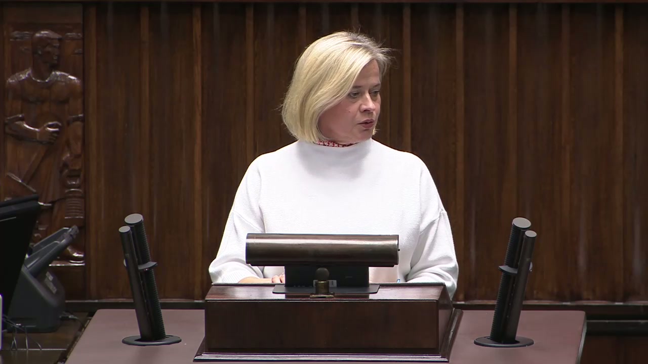 Bożena Żelazowska krytykuje rząd za bierność wobec pielęgniarek