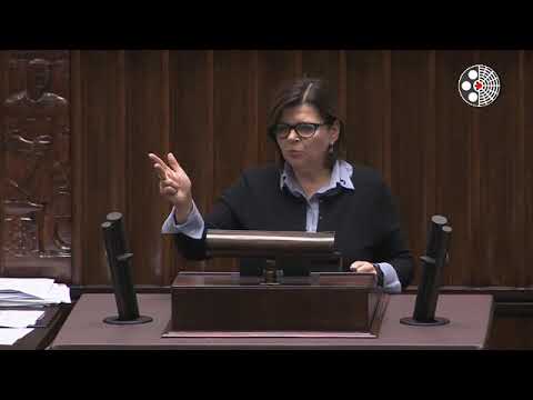 Izabela Leszczyna krytykuje ustawę: ograniczają prawa podatników