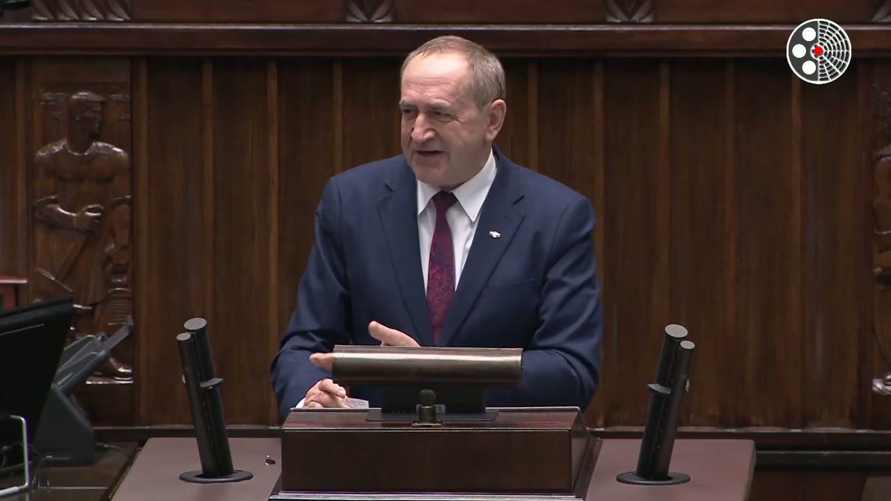 Jacek Bogucki pyta o 15-latki i krytykuje dopuszczanie tabletek
