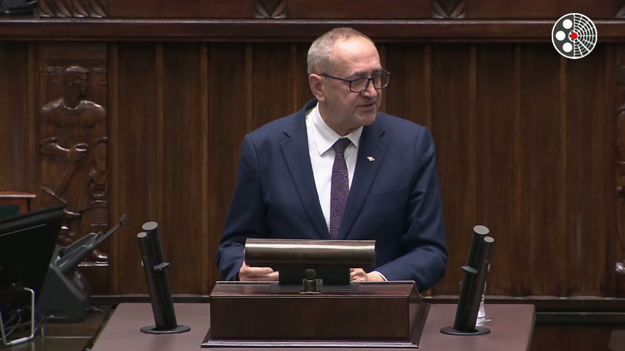 Jacek Bogucki: krytyka ustawy wiatrakowej i zarzuty wyprzedaży