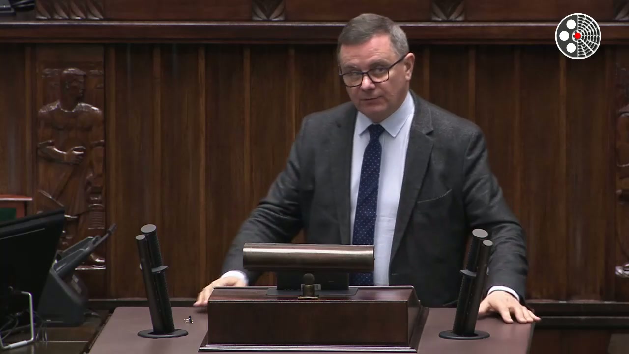 Jerzy Polaczek krytykuje brak zastępców i opóźnienia inwestycji