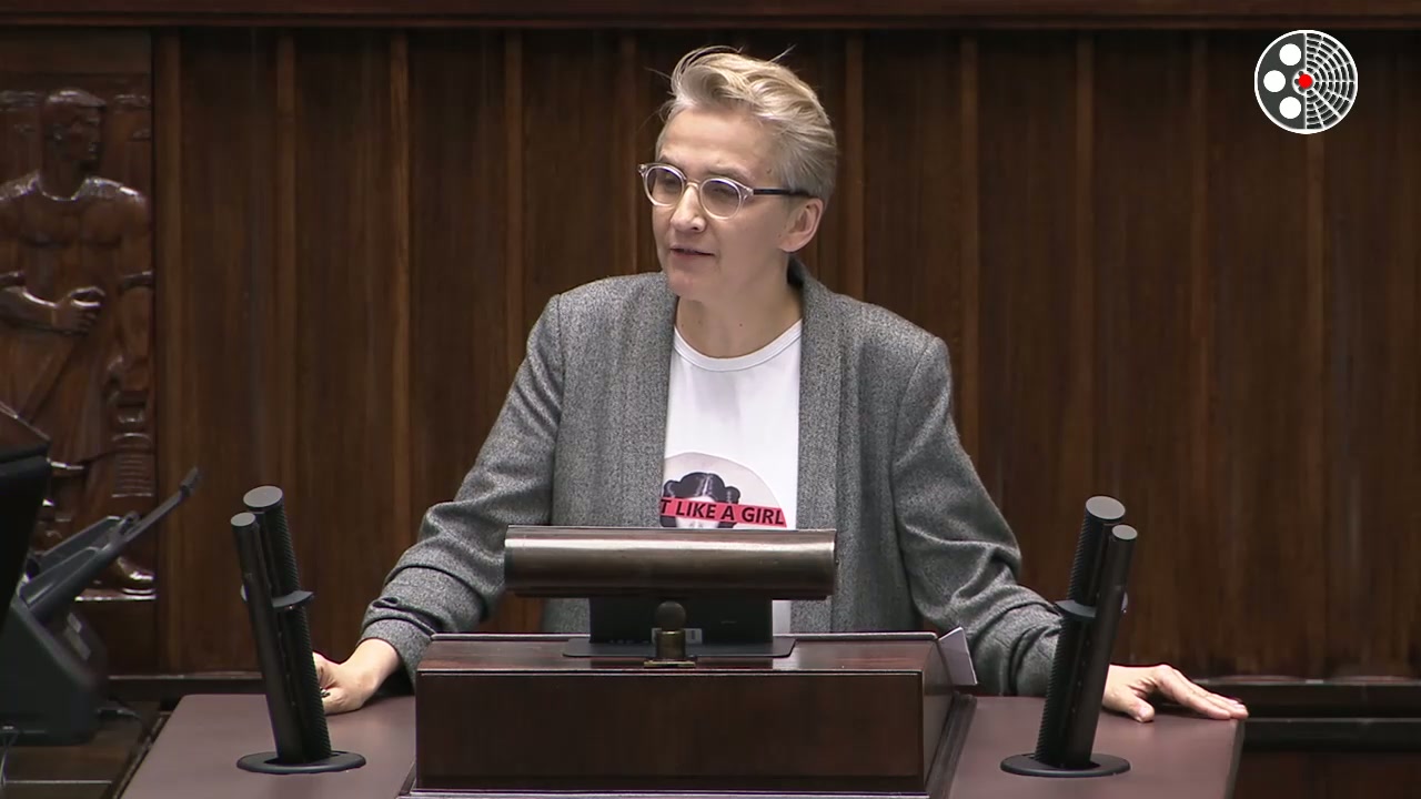 Joanna Scheuring-Wielgus: Twierdzi, że oddano telewizję publiczną Polakom