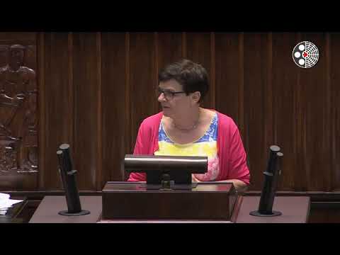 Krystyna Szumilas krytykuje projekt i broni prawa do strajku