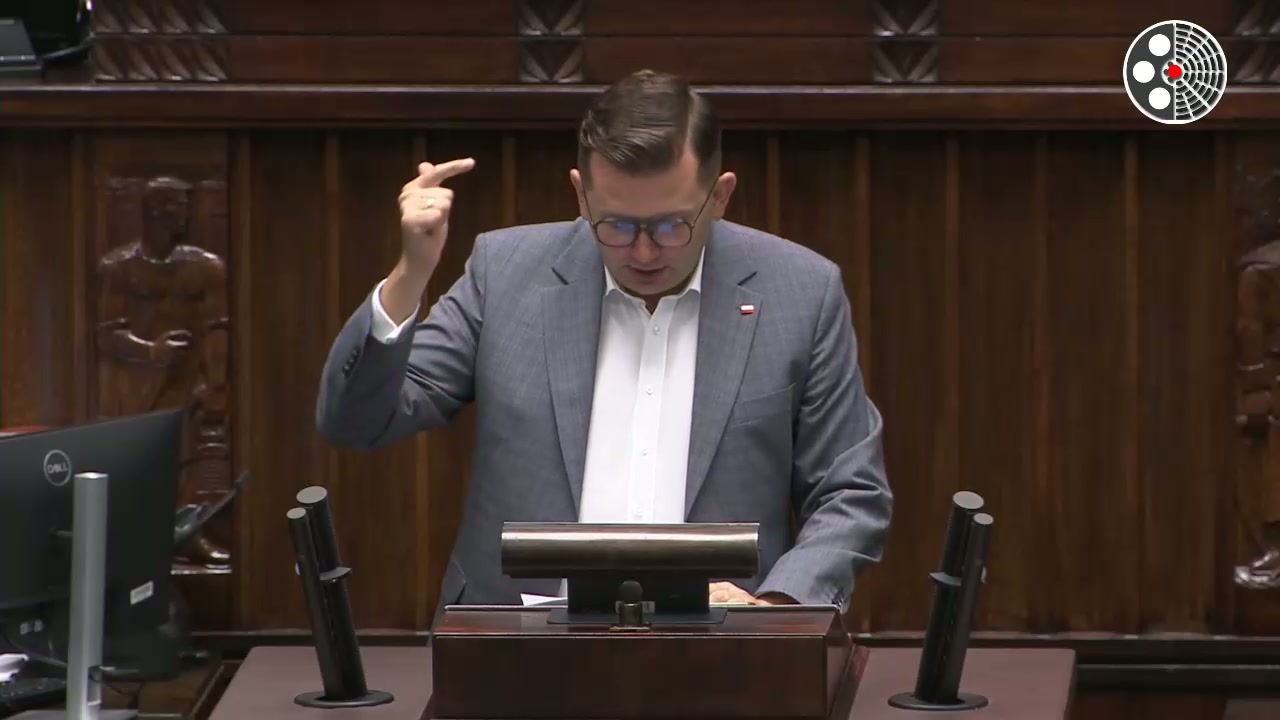 Łukasz Kmita ostro krytykuje rząd: „Wasza propaganda się sypie”