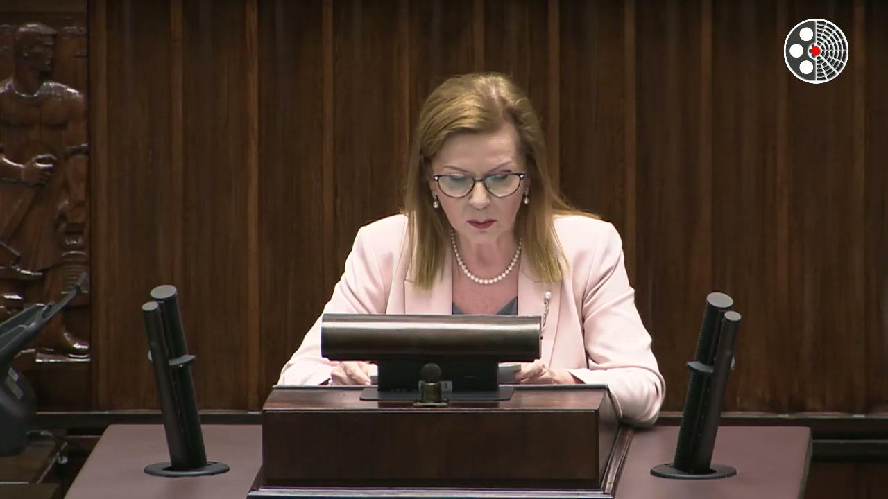 Małgorzata Gosiewska krytykuje opieszałość władz po pożarach