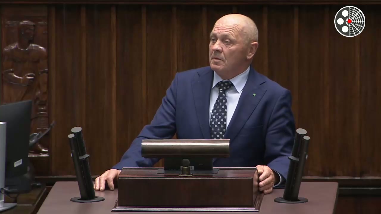 Marek Sawicki popiera uchwałę i krytykuje brak reakcji Świrskiego