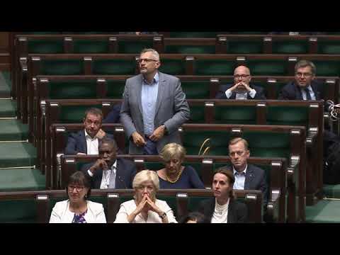 Mateusz Morawiecki: Wniosek o odwołanie ministra bezprzedmiotowy