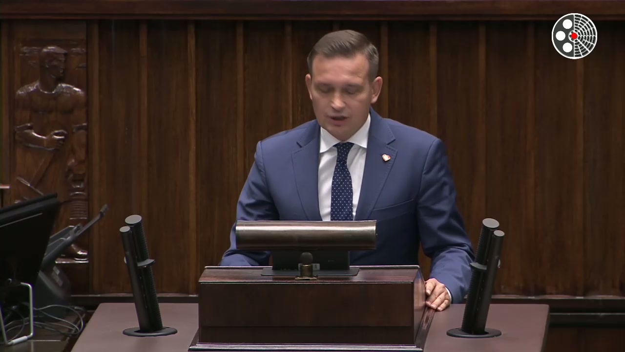 Michał Jaros chwali rząd za reakcję, krytykuje zaniedbania przeciwpowodziowe