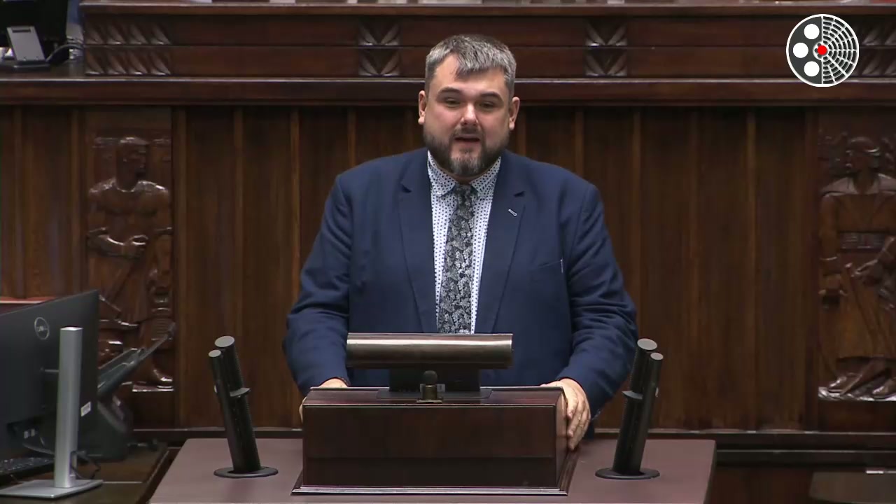 Patryk Wicher oskarża rząd o fałszerstwo w ochronie zdrowia