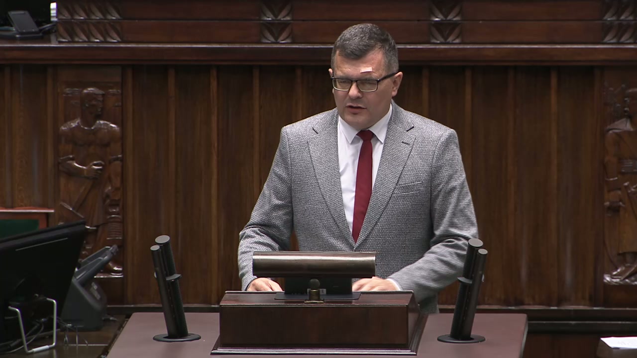Piotr Uściński: tylko zarodki z szansą na urodzenie