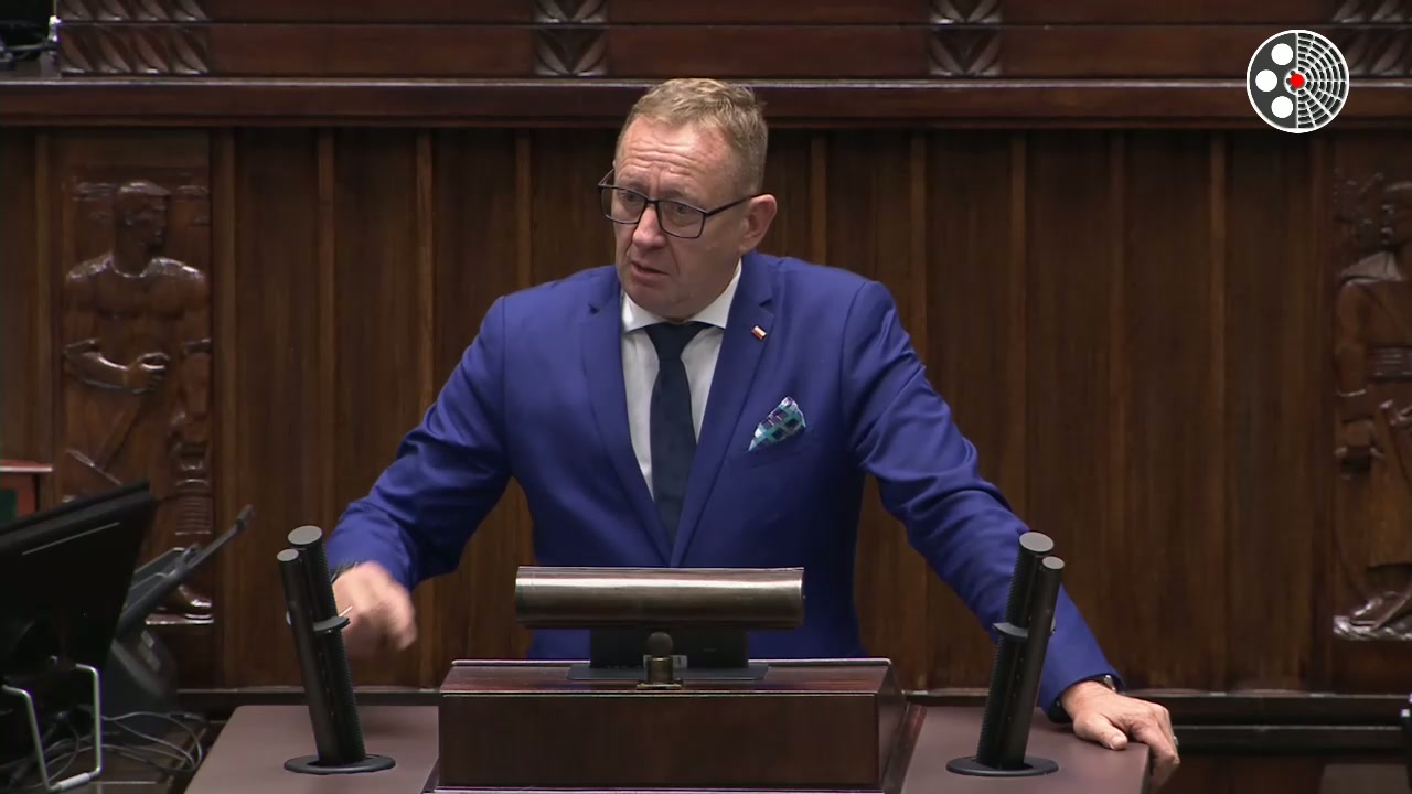 Robert Telus: rządskapitulował w sprawie moratorium na pasze