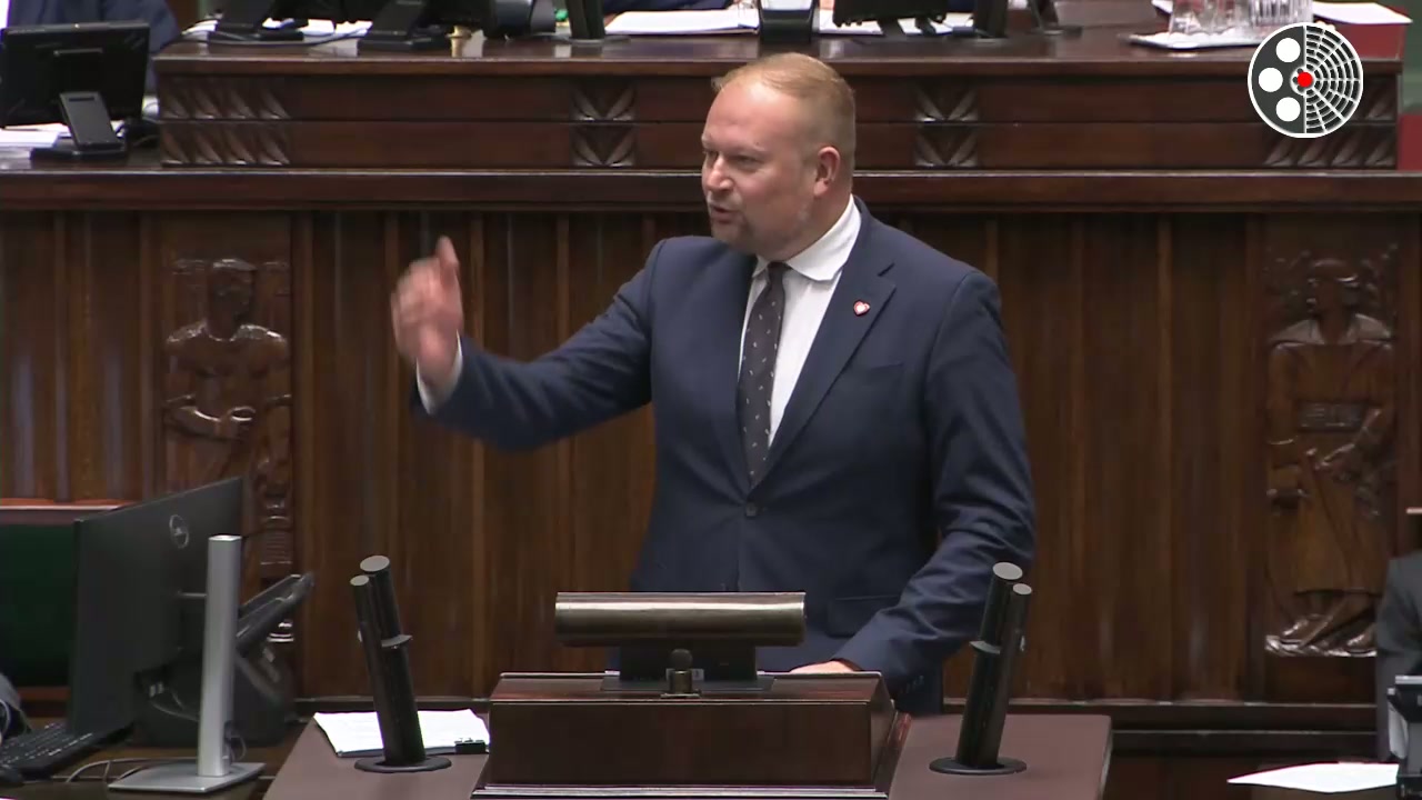 Witold Zembaczyński wnioskuje o „import” Zbigniewa Ziobry, oskarża PiS o związki z Fideszem